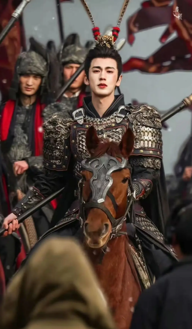 逐玉-主要角色言正